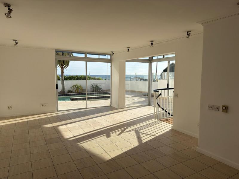 To Let 3 Bedroom Property for Rent in Sea Point Western Cape